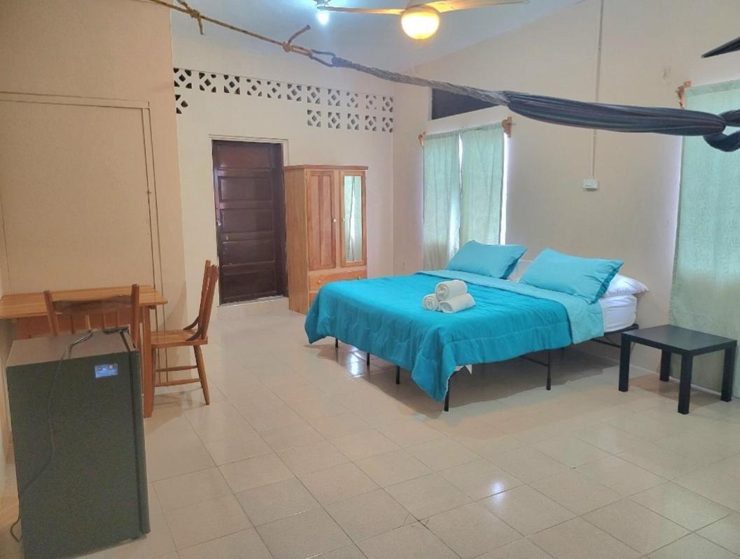 Arnold'S Guest House Сан Игнасио Екстериор снимка
