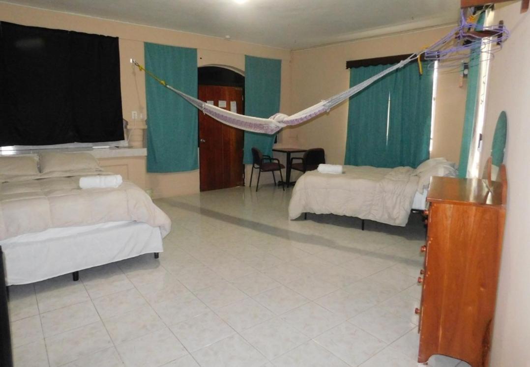 Arnold'S Guest House Сан Игнасио Екстериор снимка