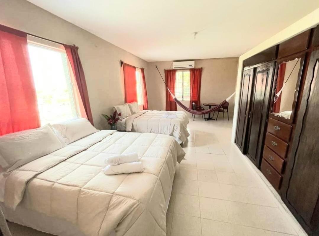Arnold'S Guest House Сан Игнасио Екстериор снимка