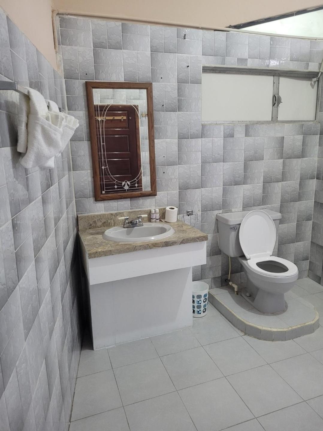 Arnold'S Guest House Сан Игнасио Екстериор снимка
